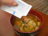 [写真8]天使のララをスープに入れて飲みました。